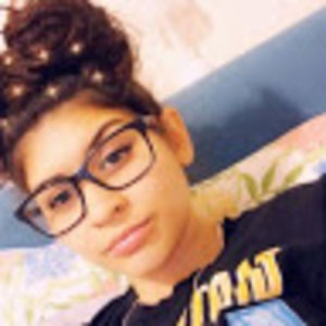 Meet your Posher, Cassandra